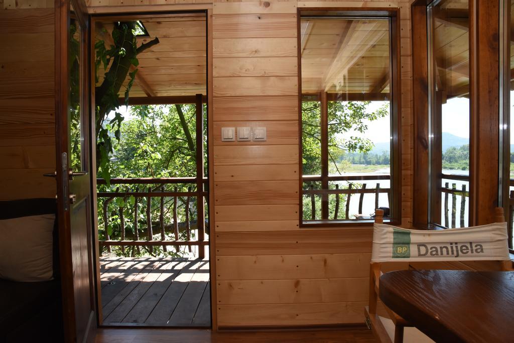 Holiday Home Kucica Na Drvetu Баня-Ковиляча Екстер'єр фото