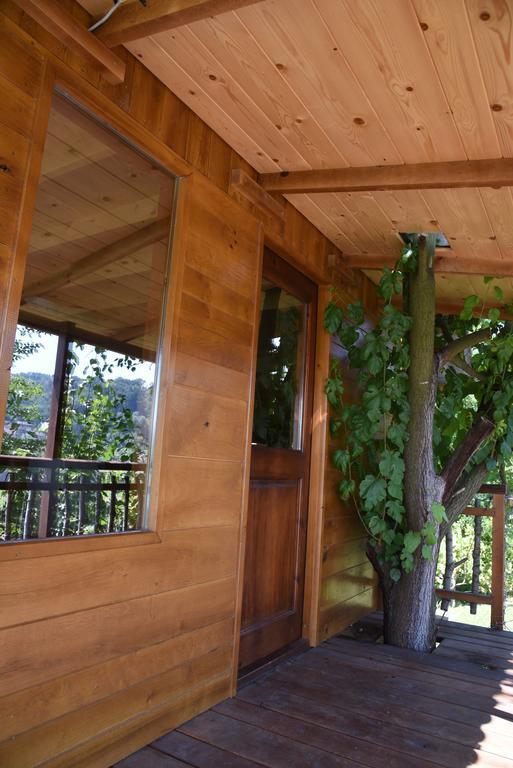 Holiday Home Kucica Na Drvetu Баня-Ковиляча Екстер'єр фото