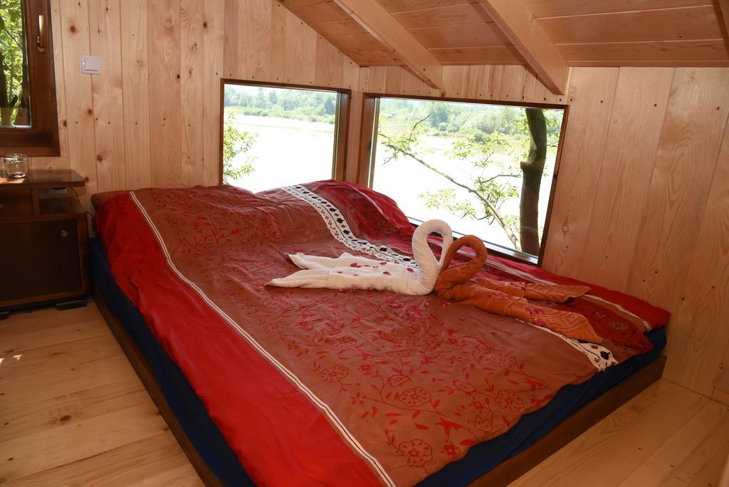 Holiday Home Kucica Na Drvetu Баня-Ковиляча Екстер'єр фото