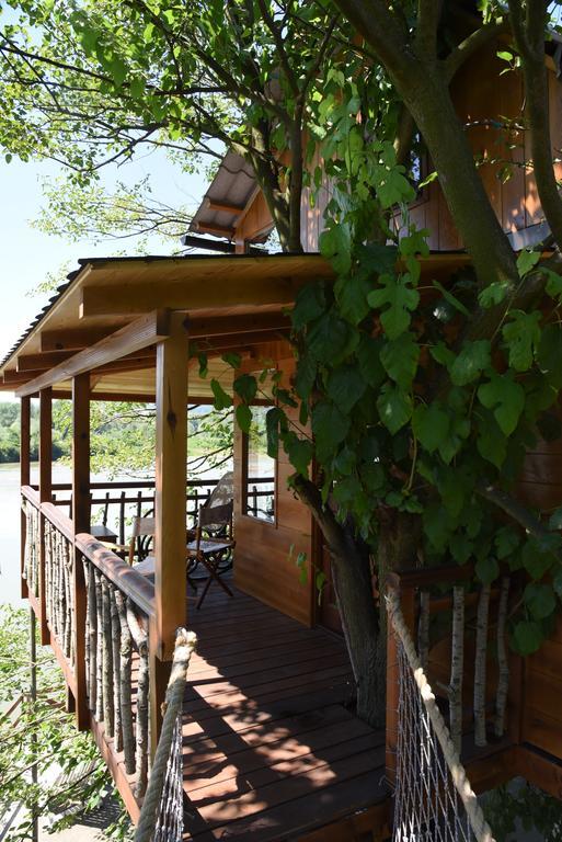 Holiday Home Kucica Na Drvetu Баня-Ковиляча Екстер'єр фото