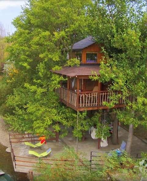 Holiday Home Kucica Na Drvetu Баня-Ковиляча Екстер'єр фото